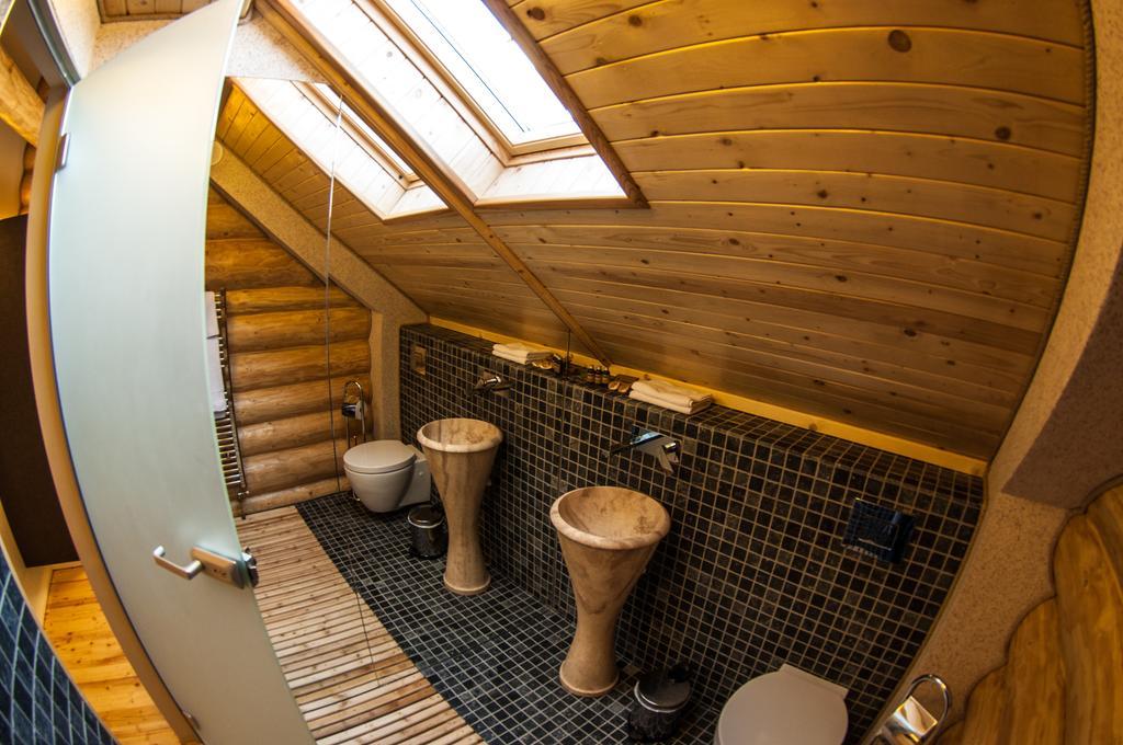 Cabana Deac - Luxury Chalet Vatra Dornei Bilik gambar