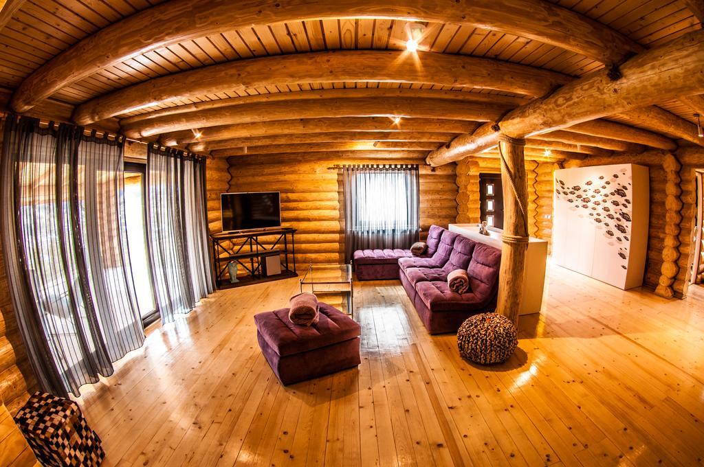 Cabana Deac - Luxury Chalet Vatra Dornei Bilik gambar